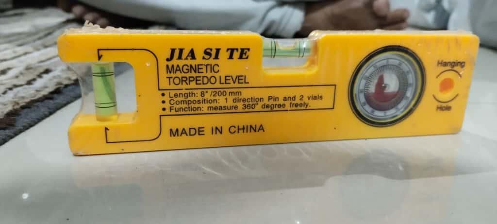 8-inch Magnetic Torpedo Level Tool With 1 Direction Pin, 2 Vials And 360 Degree View (Multicolor)